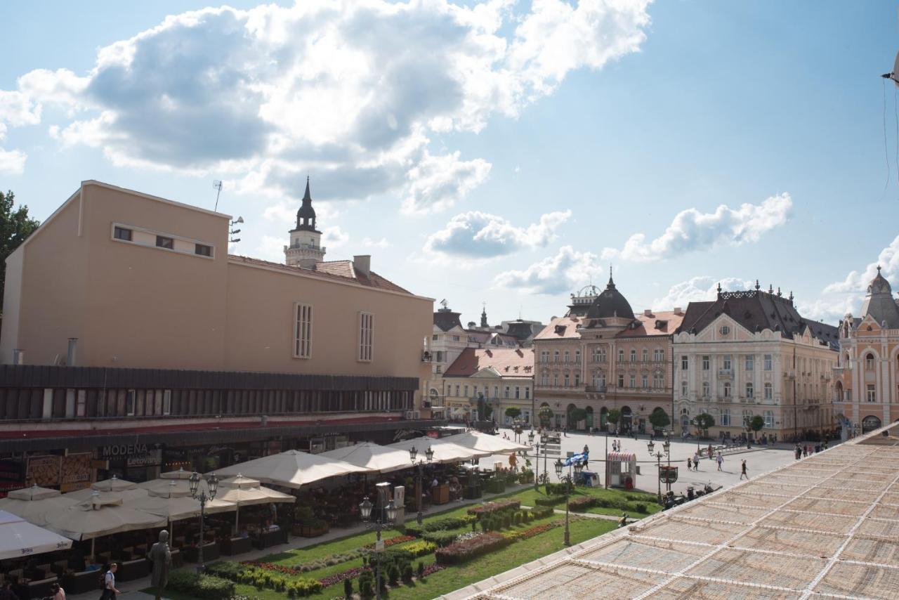 Old Town Square Apartment Novi Sad Extérieur photo